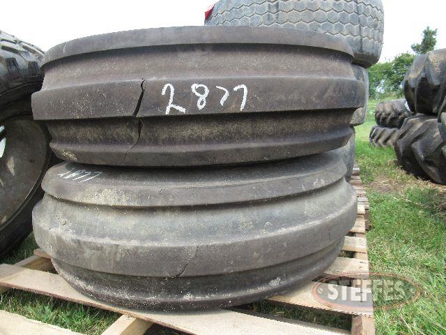 (2) 11-00-16 tri rib tires_0.JPG